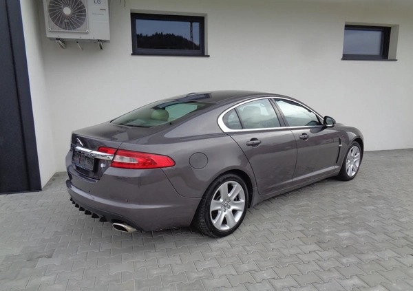 Jaguar XF cena 17900 przebieg: 187000, rok produkcji 2010 z Stargard małe 172